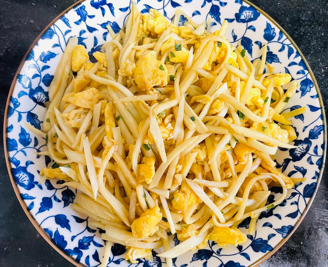 茭白炒蛋的做法