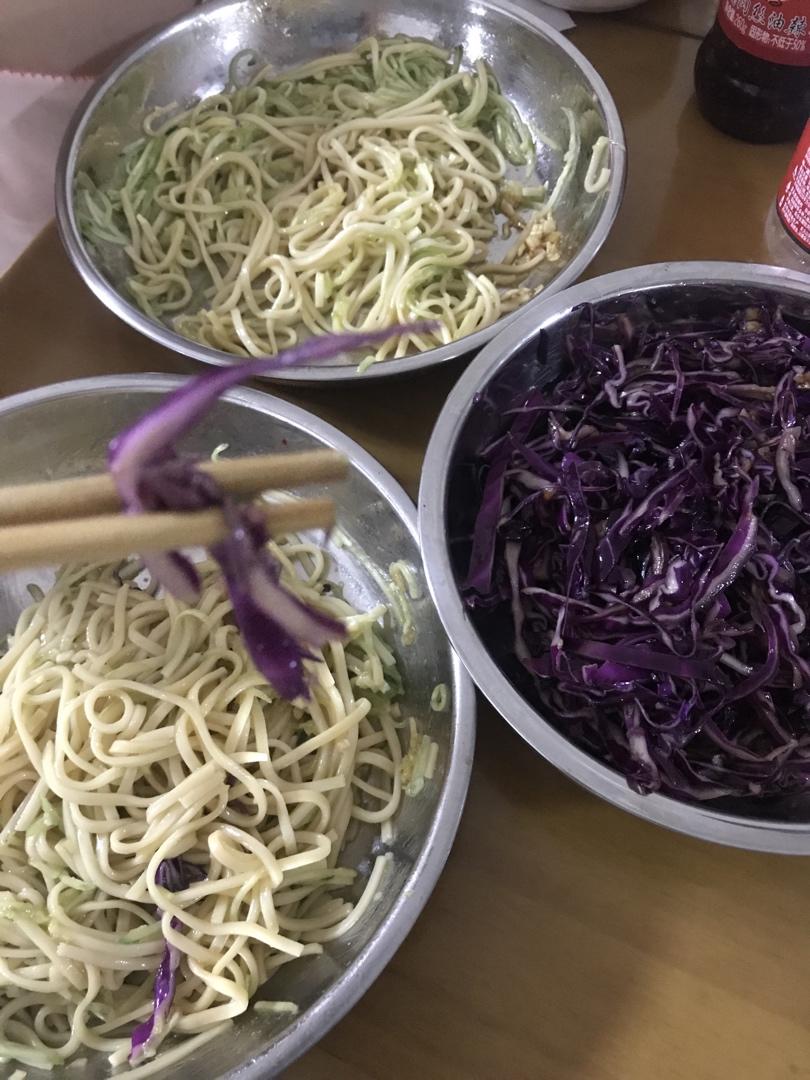 好吃到宇宙爆炸的外婆凉面