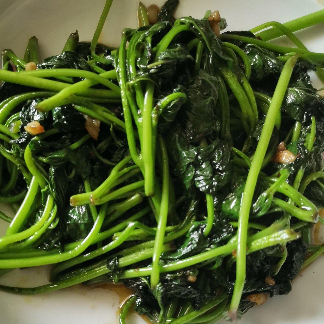 💥蒜蓉炒红薯叶