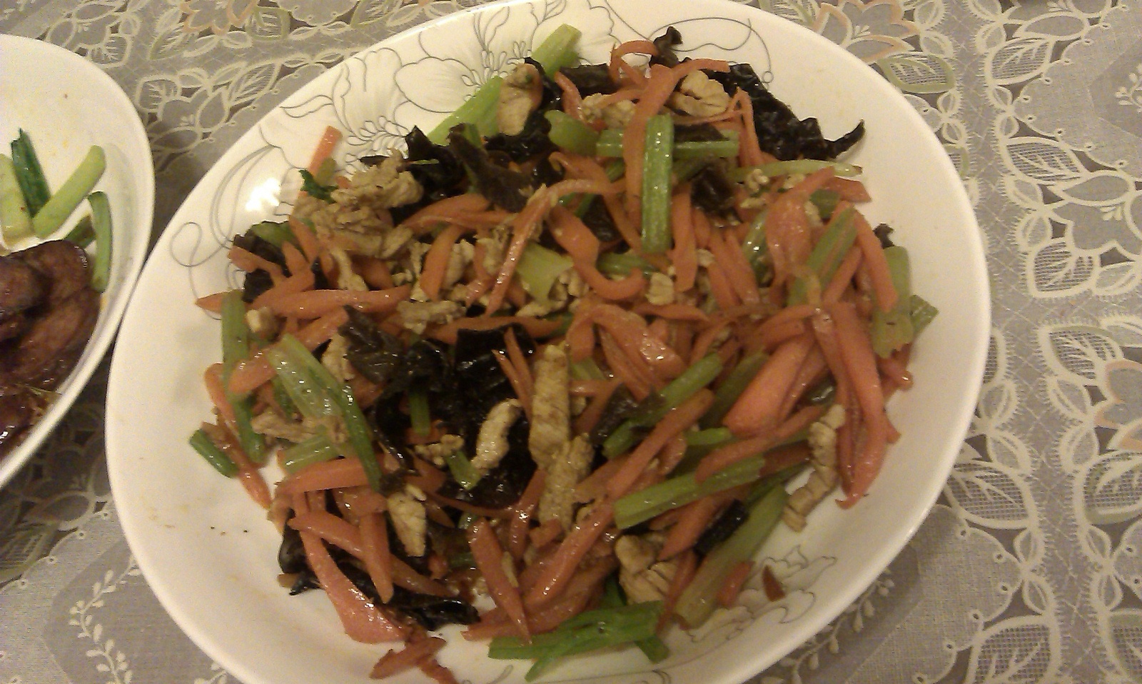 胡萝卜木耳炒肉丝