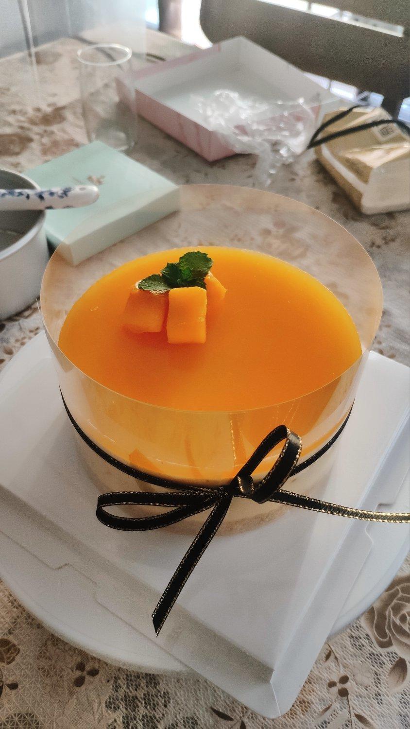 伯牙悠做的芒果慕斯蛋糕6寸