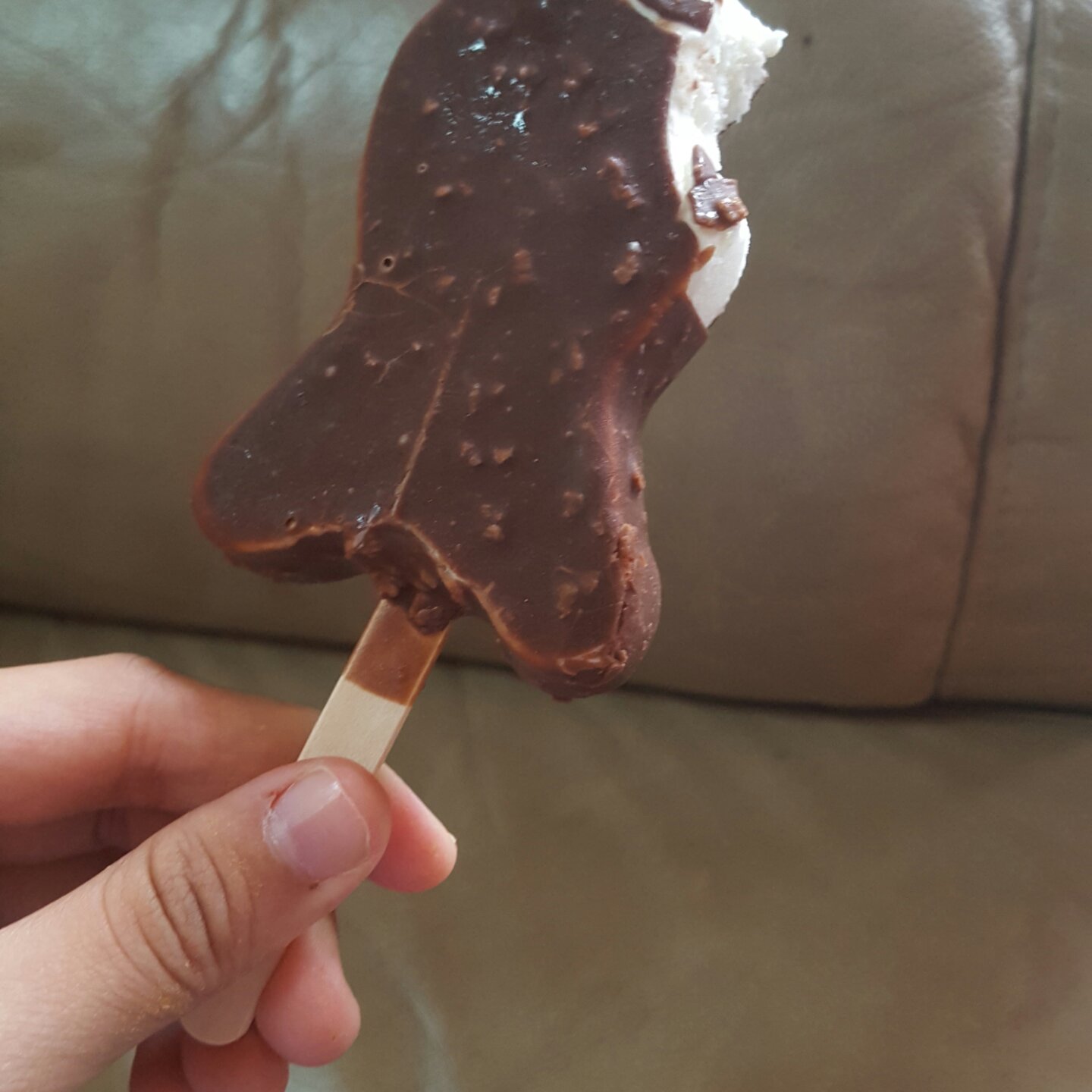 《Tinrry下午茶》教你做不用打发的脆皮巧克力冰淇淋