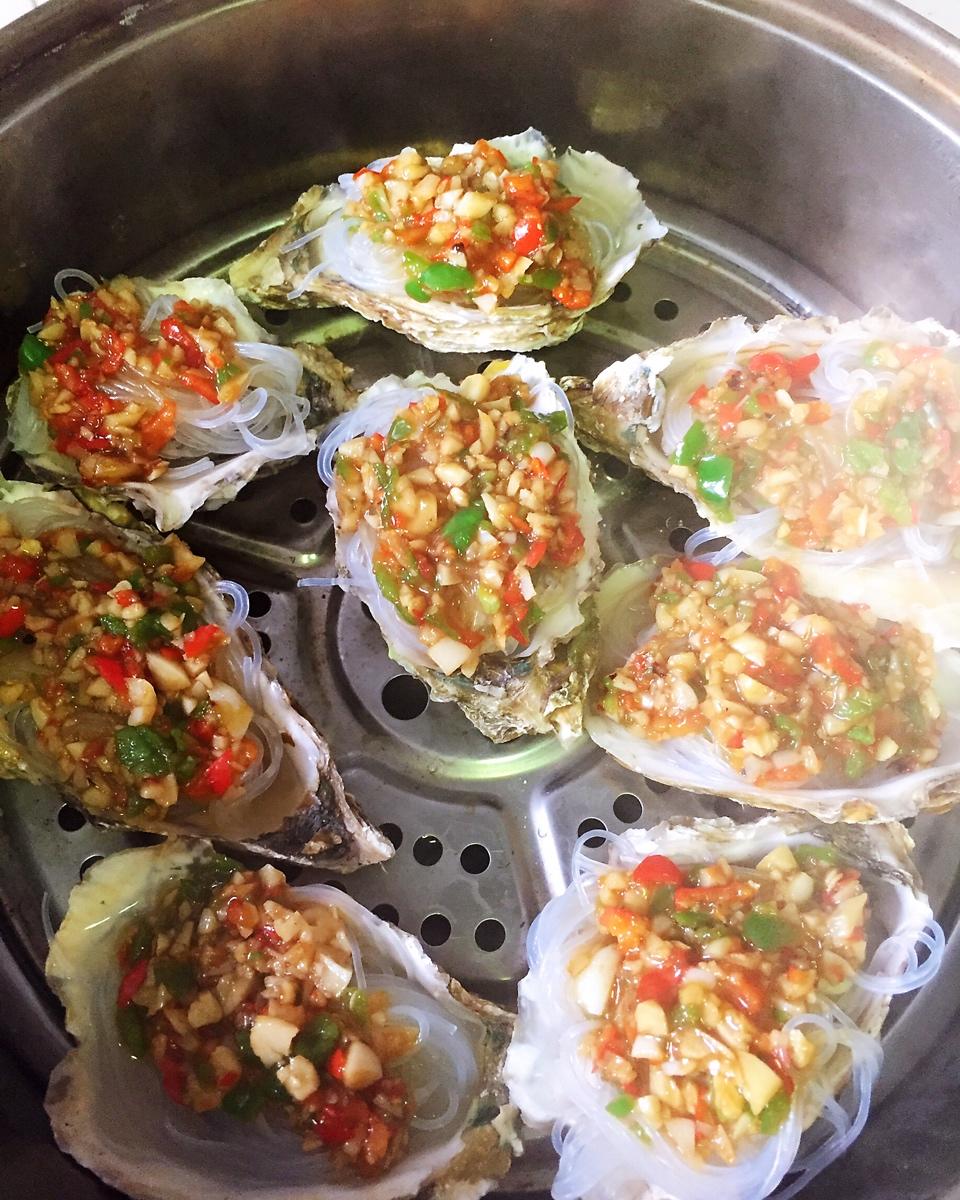 蒜蓉粉丝蒸牡蛎