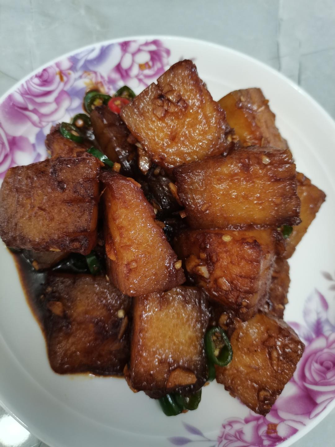 红烧冬瓜最完美做法，不加一滴水，瞬间秒杀红烧肉