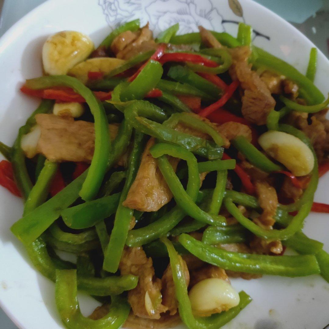 巨下饭的青椒炒肉丝
