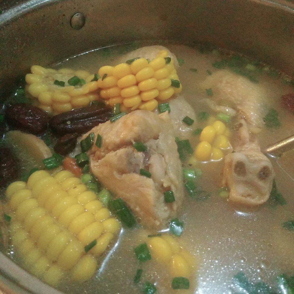 香菇炖鸡腿