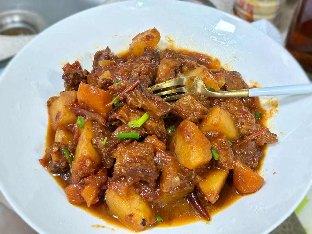 番茄土豆炖牛腩