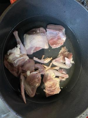 超简易的鸽子绿豆汤的做法 步骤1