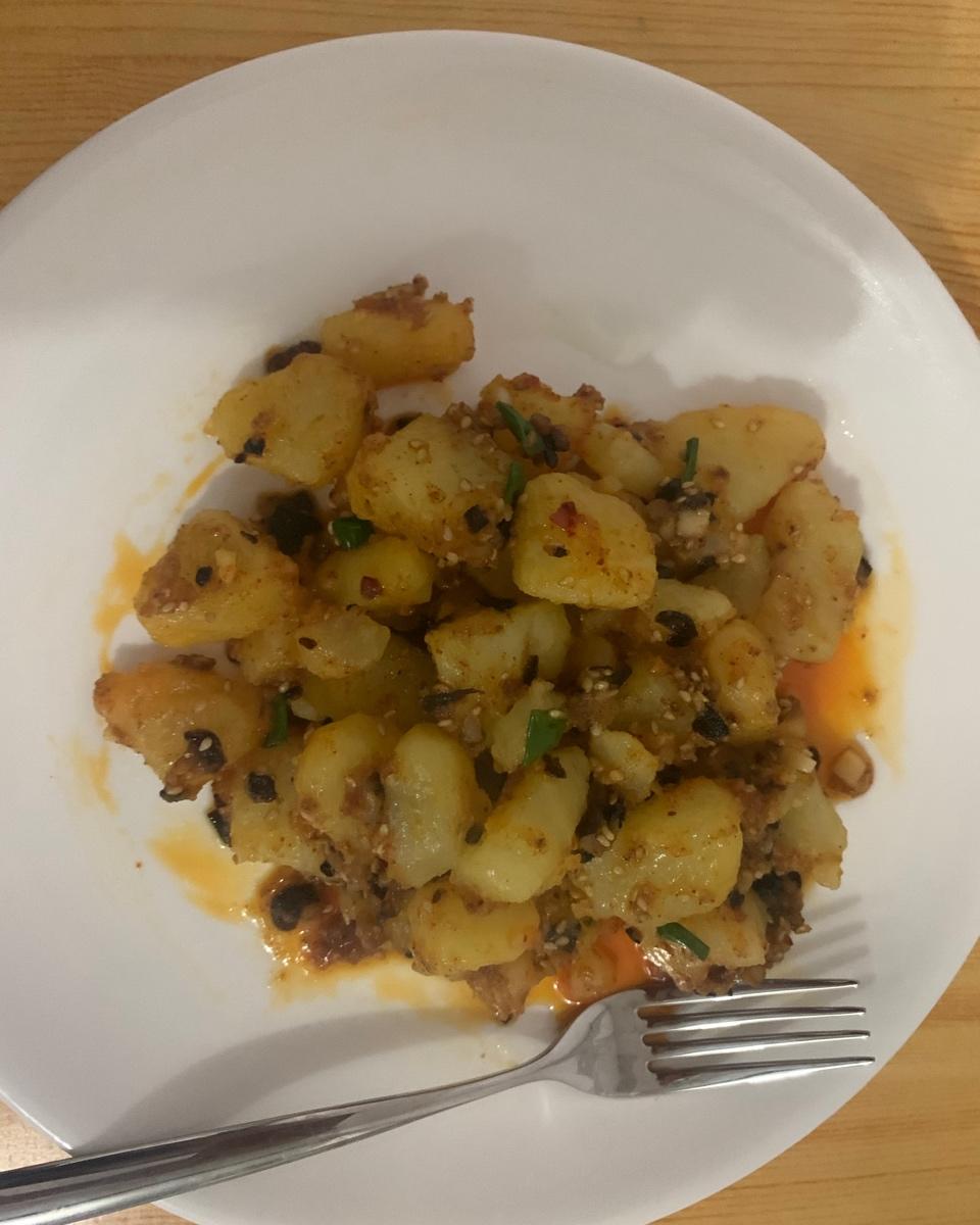 秒杀路边摊！香气扑鼻的【香辣孜然土豆】