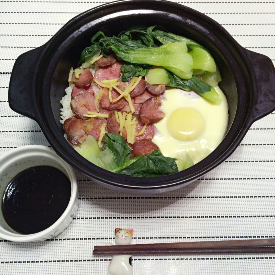 腊肉煲仔饭
