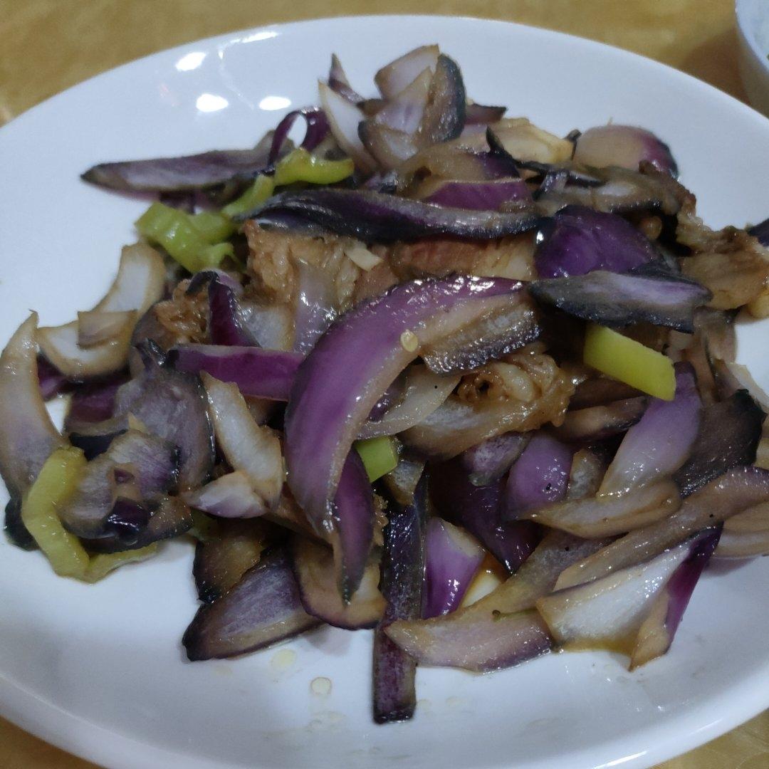 洋葱炒肉·这样炒的肉和洋葱非常嫩