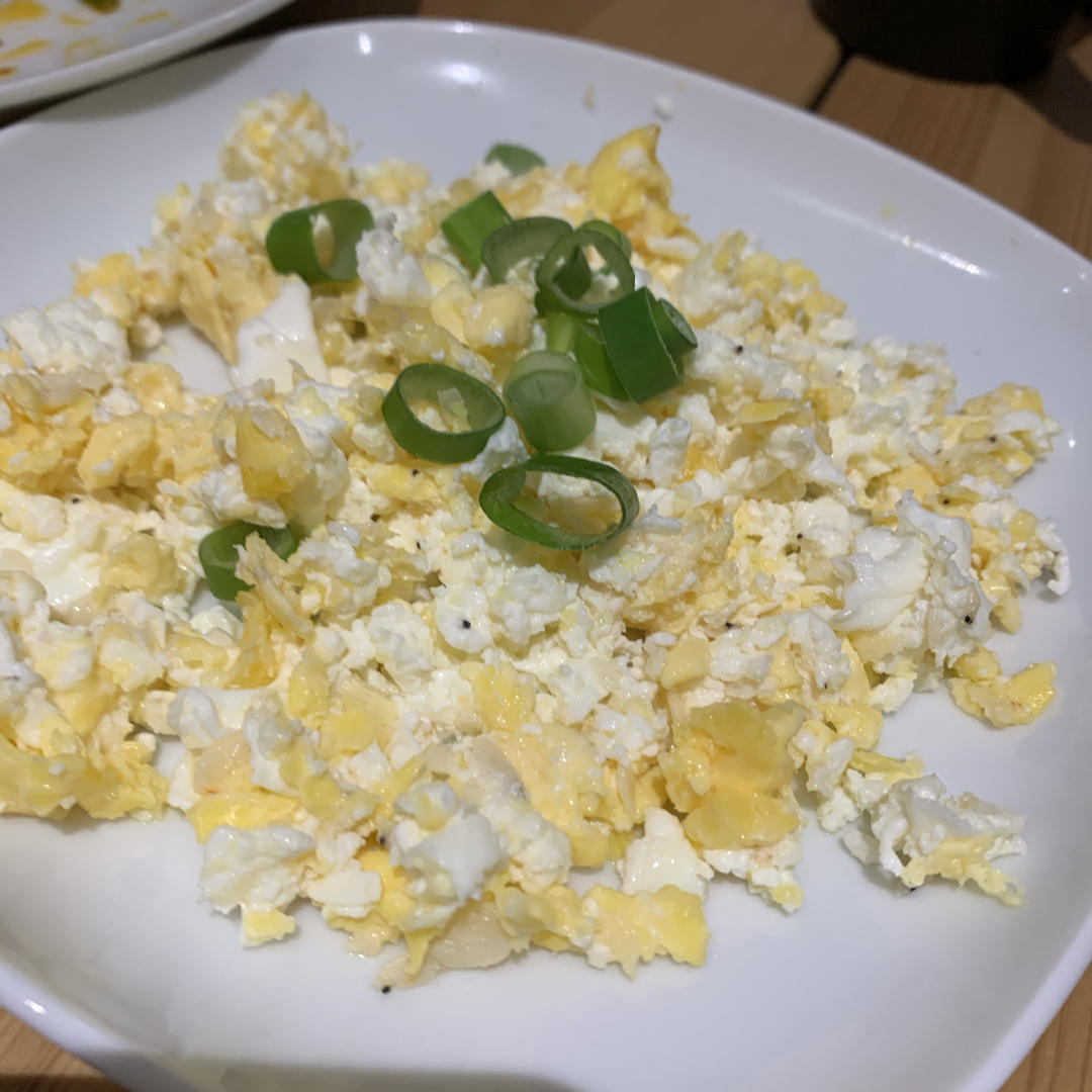 黄磊老师同款的赛螃蟹~简单又好吃😋「炒鸡蛋升级版」