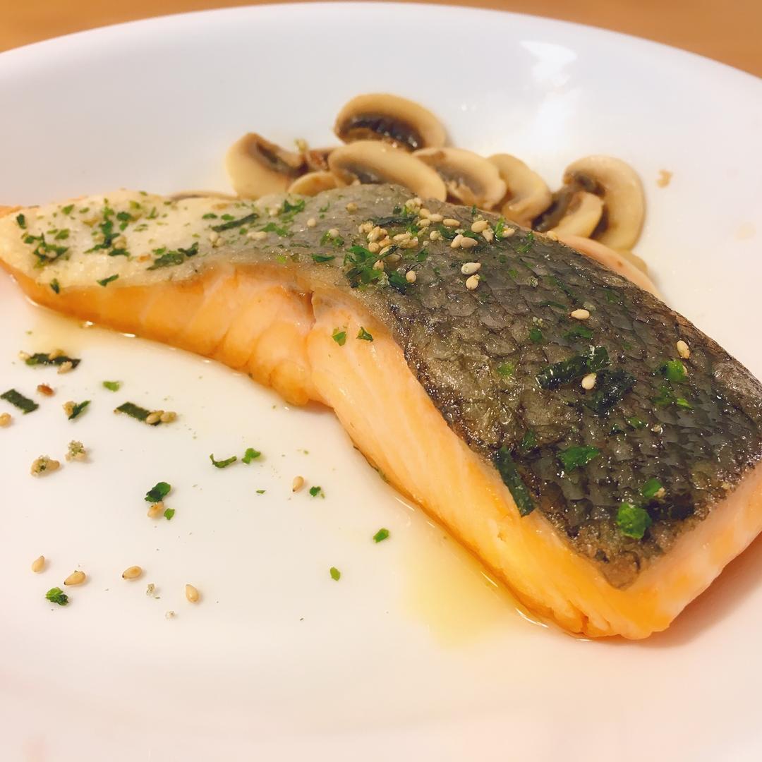 和风早餐——盐煎三文鱼