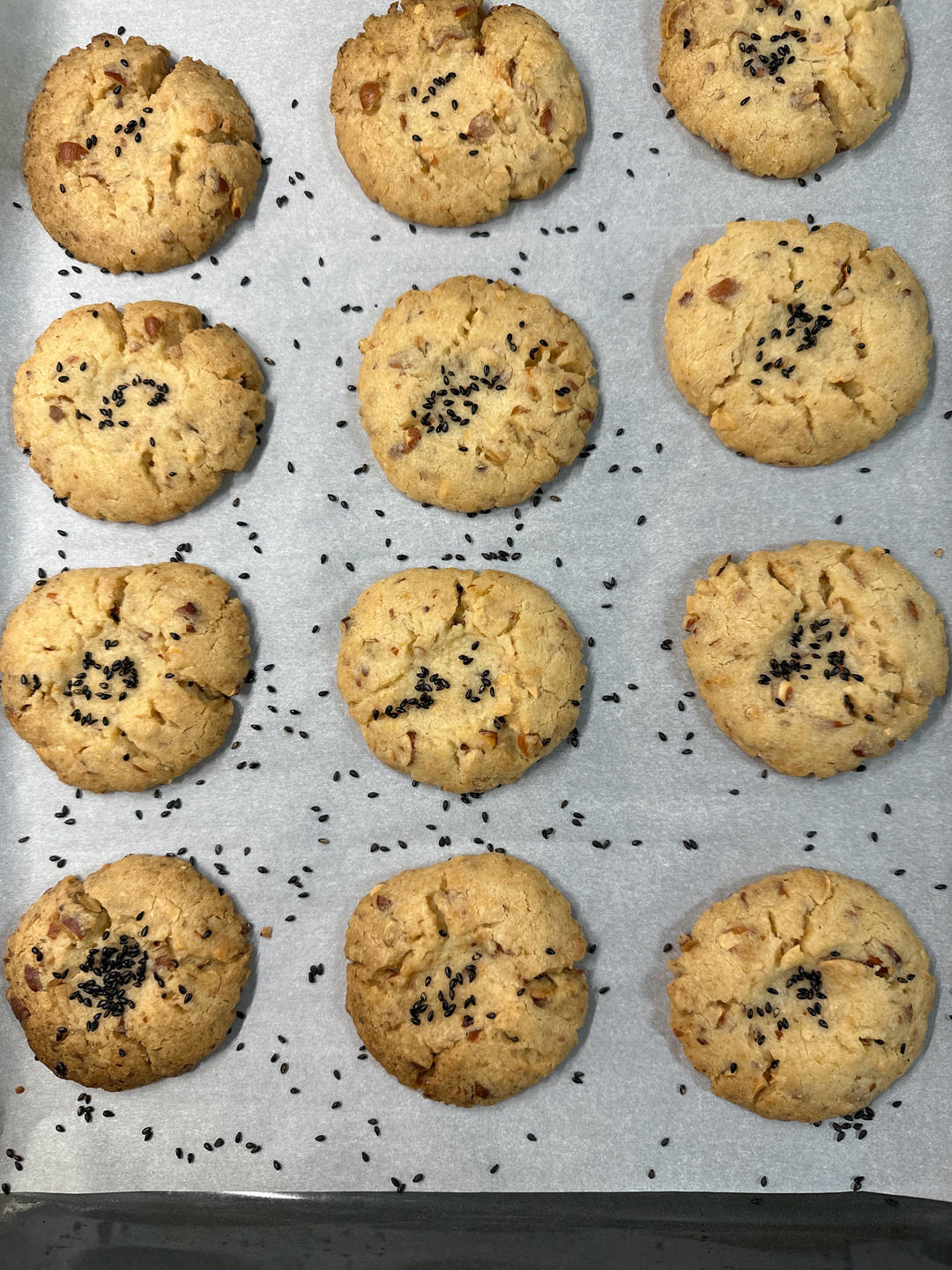 轻轻一按就碎掉的原味桃酥（不输猪油版）