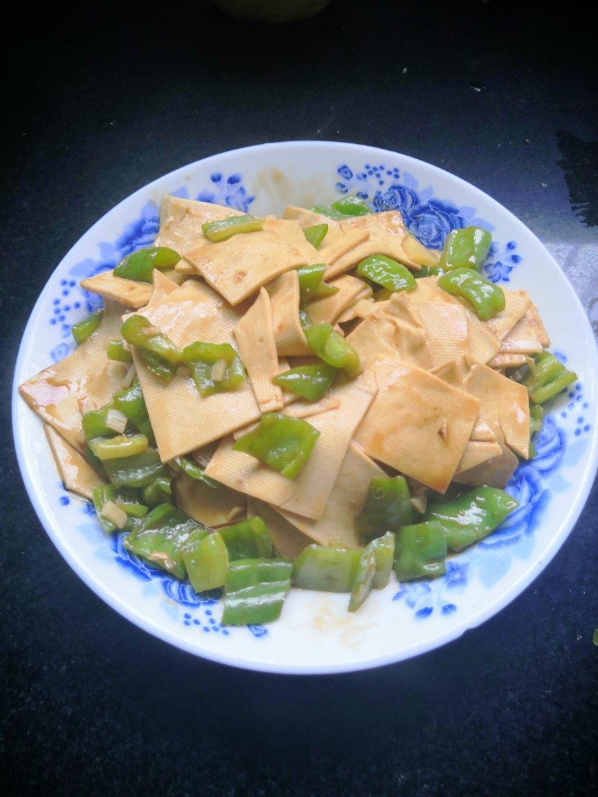 尖椒炒豆皮➕灵魂汤汁