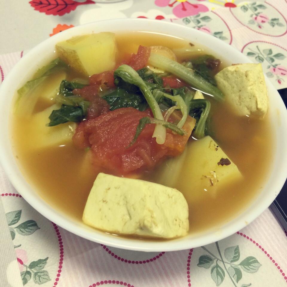 西红柿牛腩土豆
