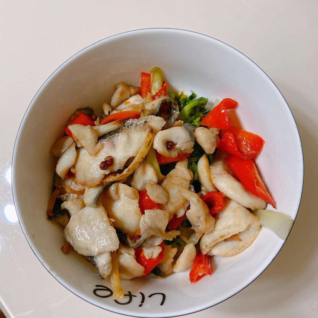 深得老妈真传的                   爆炒黑鱼片