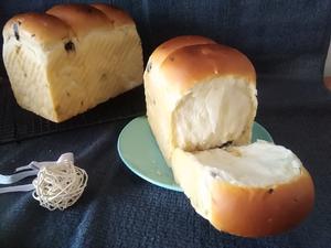 北海道100%中种一次性发酵橄榄油面包~~大名鼎鼎的妃娟  变形版的做法 步骤15