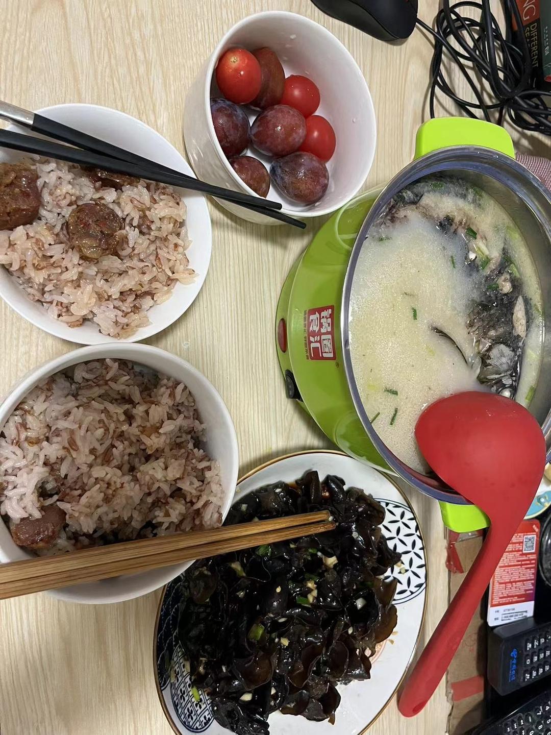 鲫鱼豆腐汤