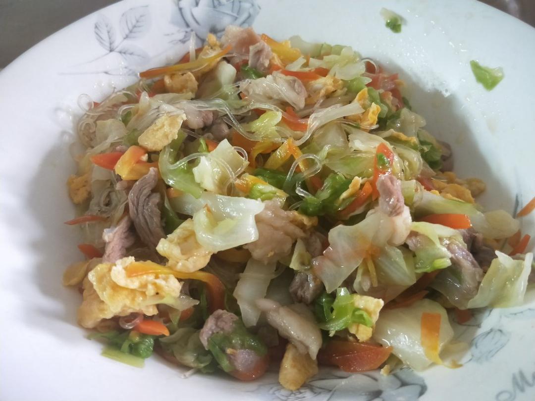 包菜粉丝炒鸡蛋