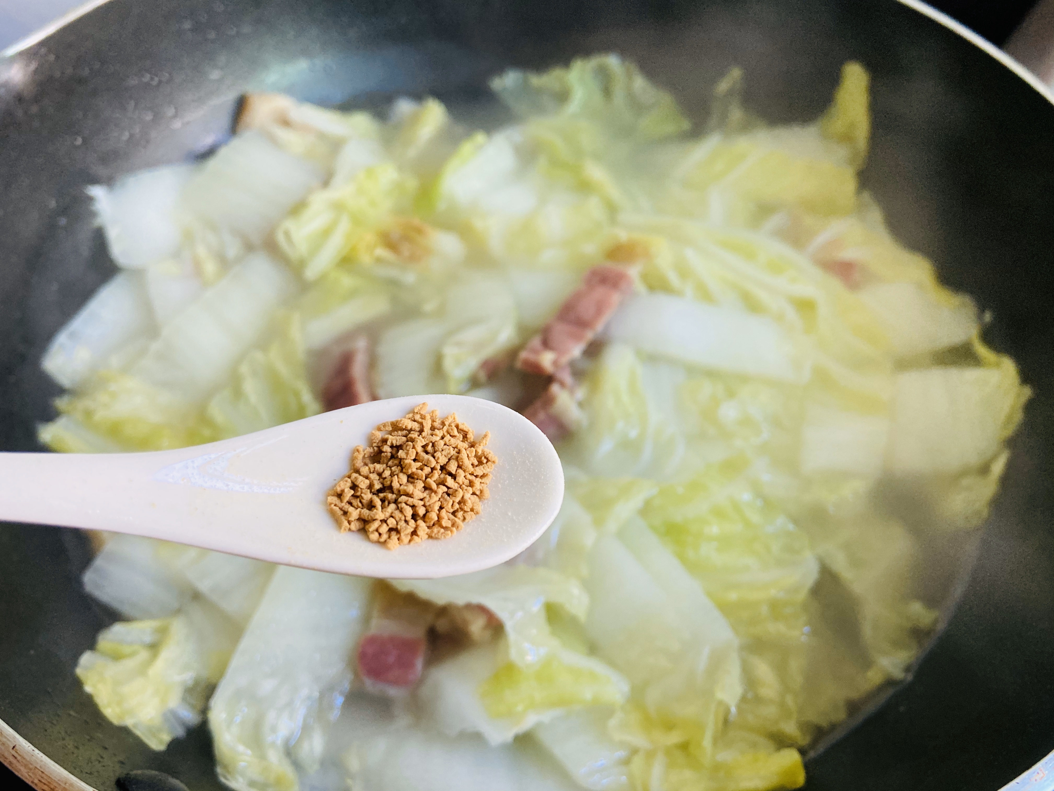 🔥营养好吃又低脂的白菜炖金华火腿，汤汁咸香浓郁‼️的做法 步骤8