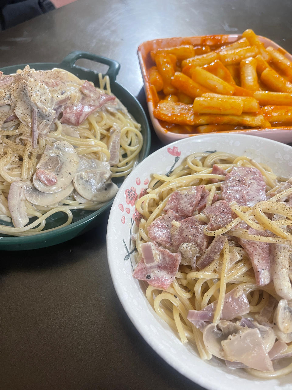 奶油蘑菇培根意大利面