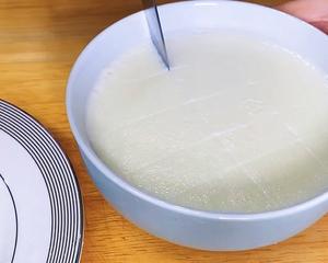 牛奶椰蓉小方 嫩滑可口的做法 步骤2