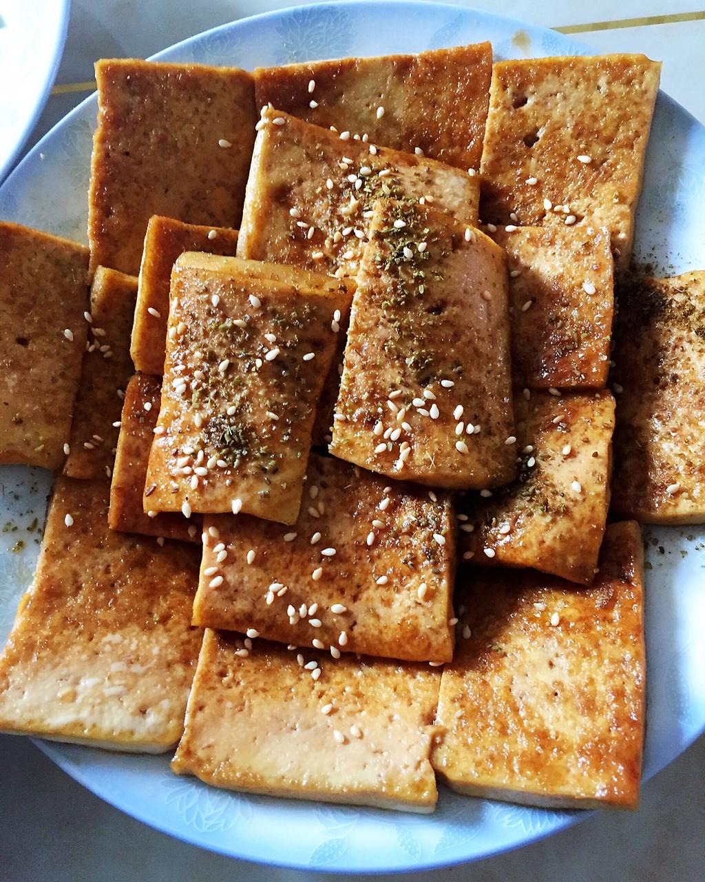 黑珍珠2262做的香煎豆腐(烧烤铁板味)