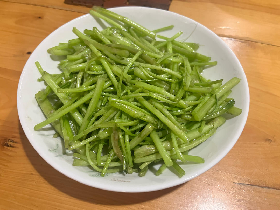 清炒芦蒿（2分钟炒完）
