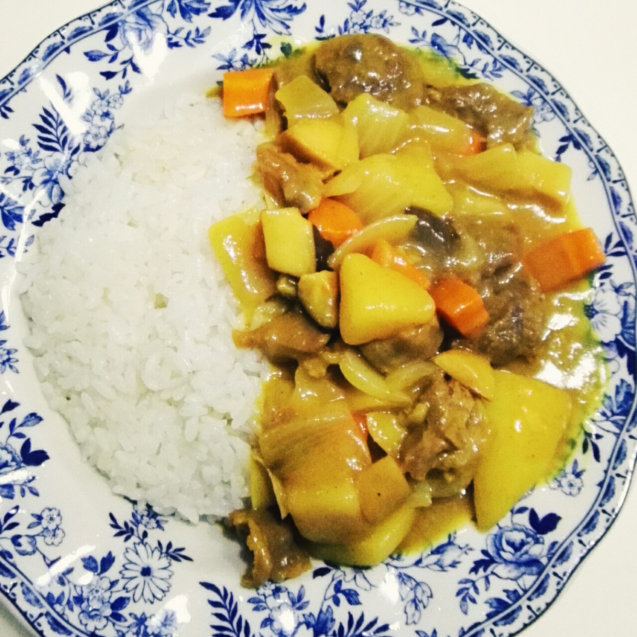咖喱牛腩