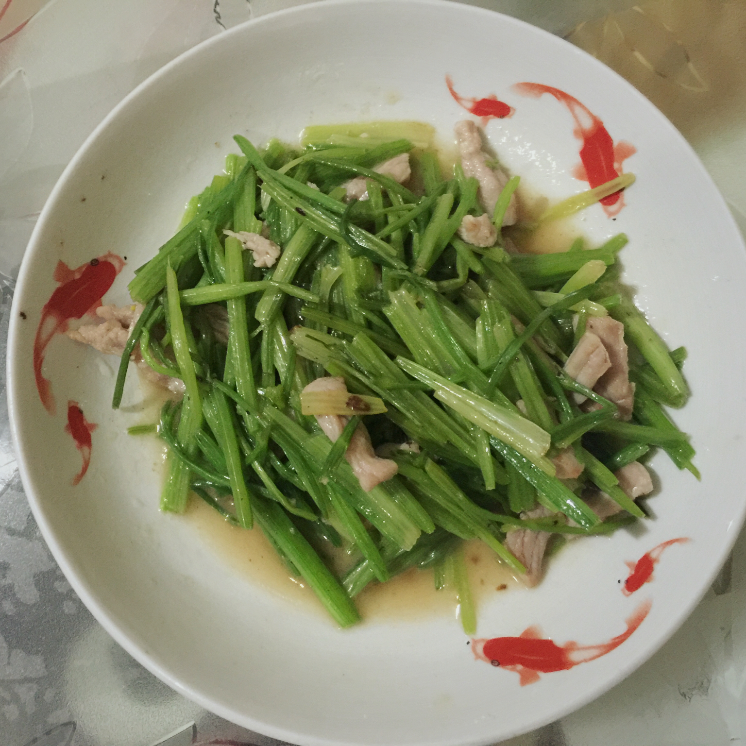 芹菜炒肉