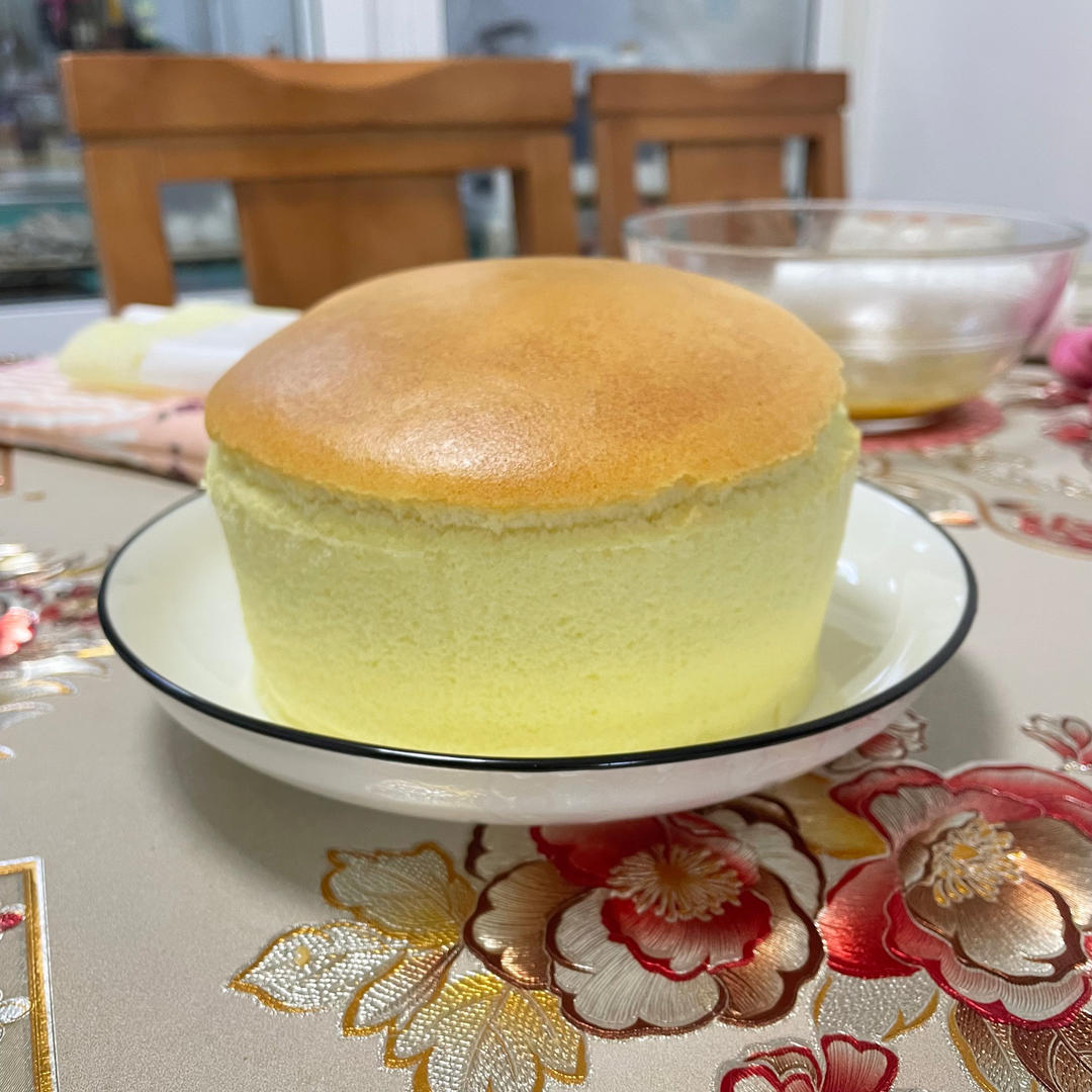 堪比柯基屁股
爆浆芝士🧀古早蛋糕