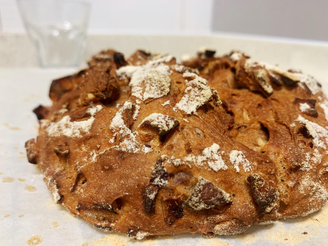 一款不用揉面的美容丹波面包