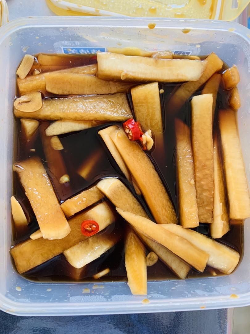 酱香酸辣萝卜条