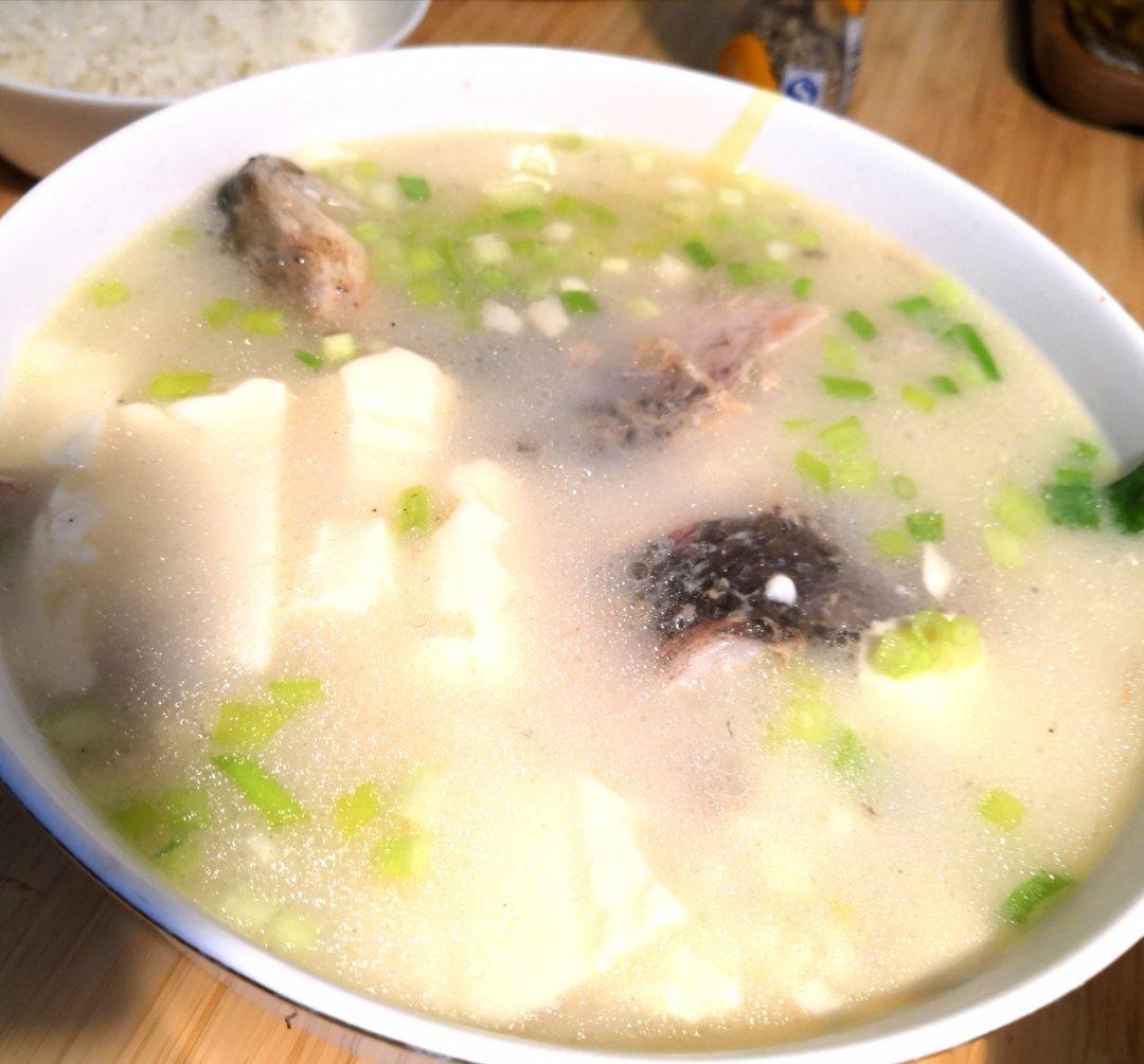 手机用户7096_8w7p做的豆腐鲫鱼汤