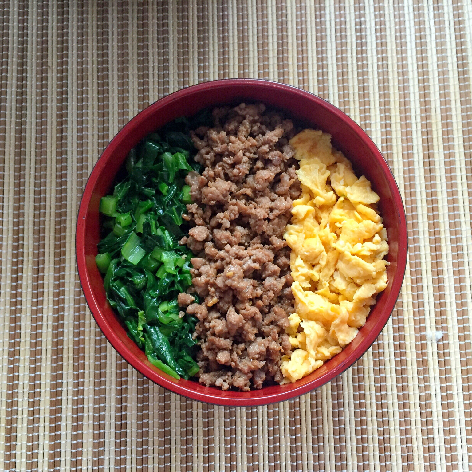 三色丼