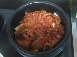 #🦊在韩国#教你做美味泡菜炖（김치찜），简单美味，远超泡菜汤！的做法 步骤5