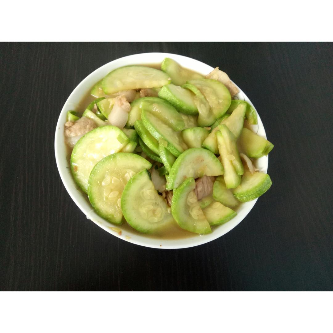 西葫芦炒肉片