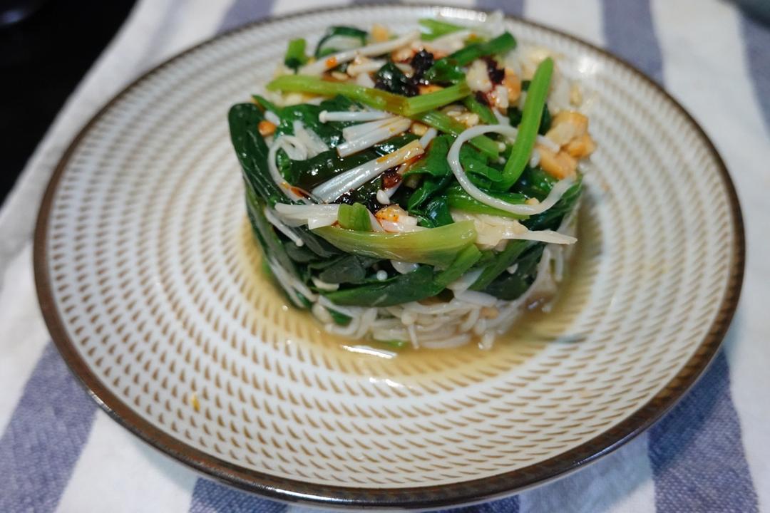 凉拌菠菜金针菇