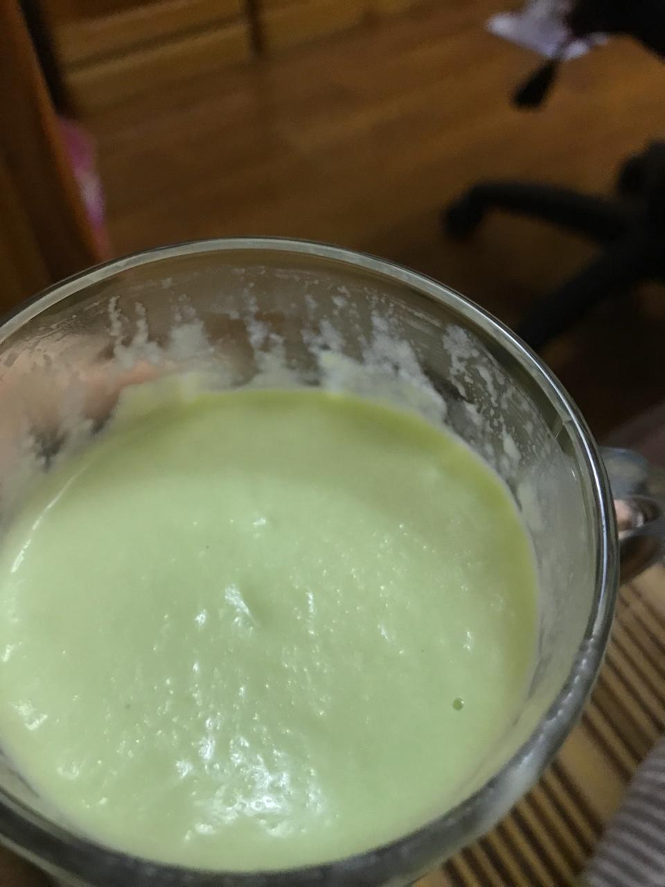 牛油果奶昔