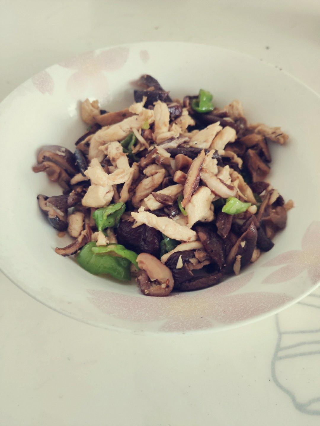 嫩炒香菇鸡胸肉(独家秘制)