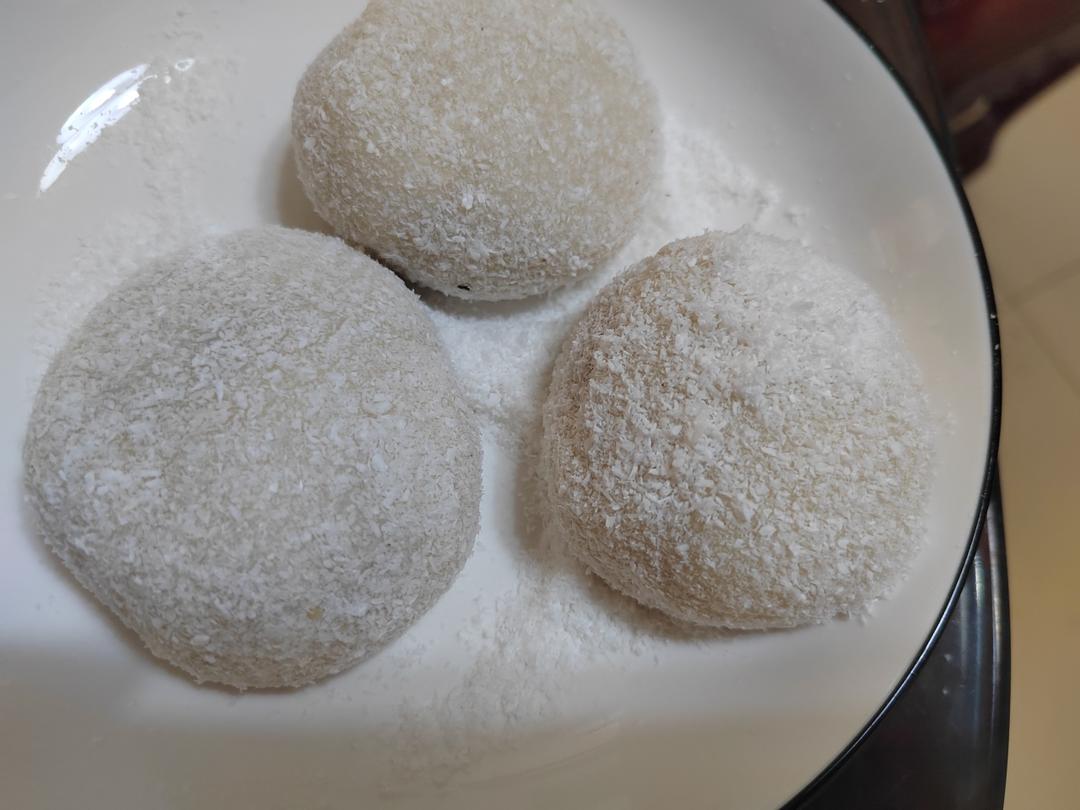 糯叽叽的糯米凉糕也叫糯米糍粑糯米果