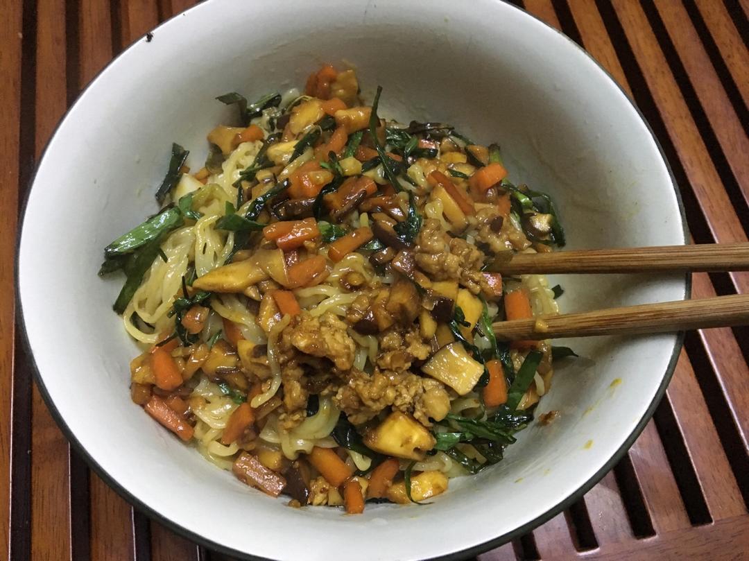 葱油拌面Spring Onion Noodles