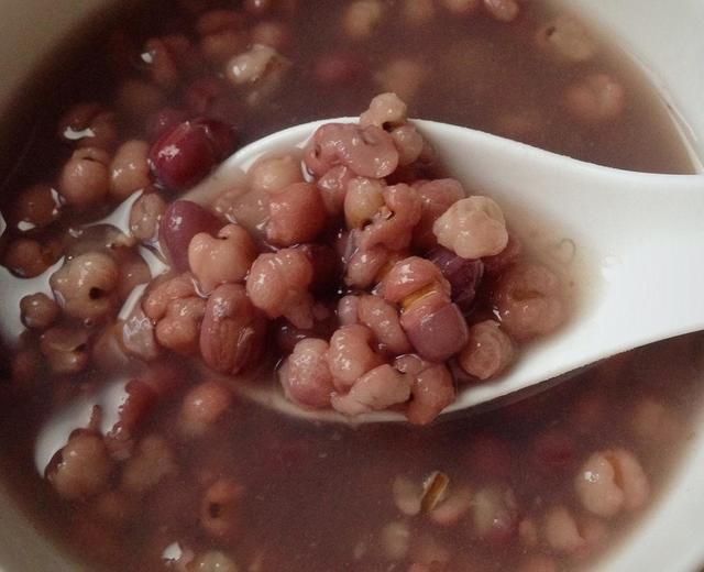 薏仁米红豆粥的做法