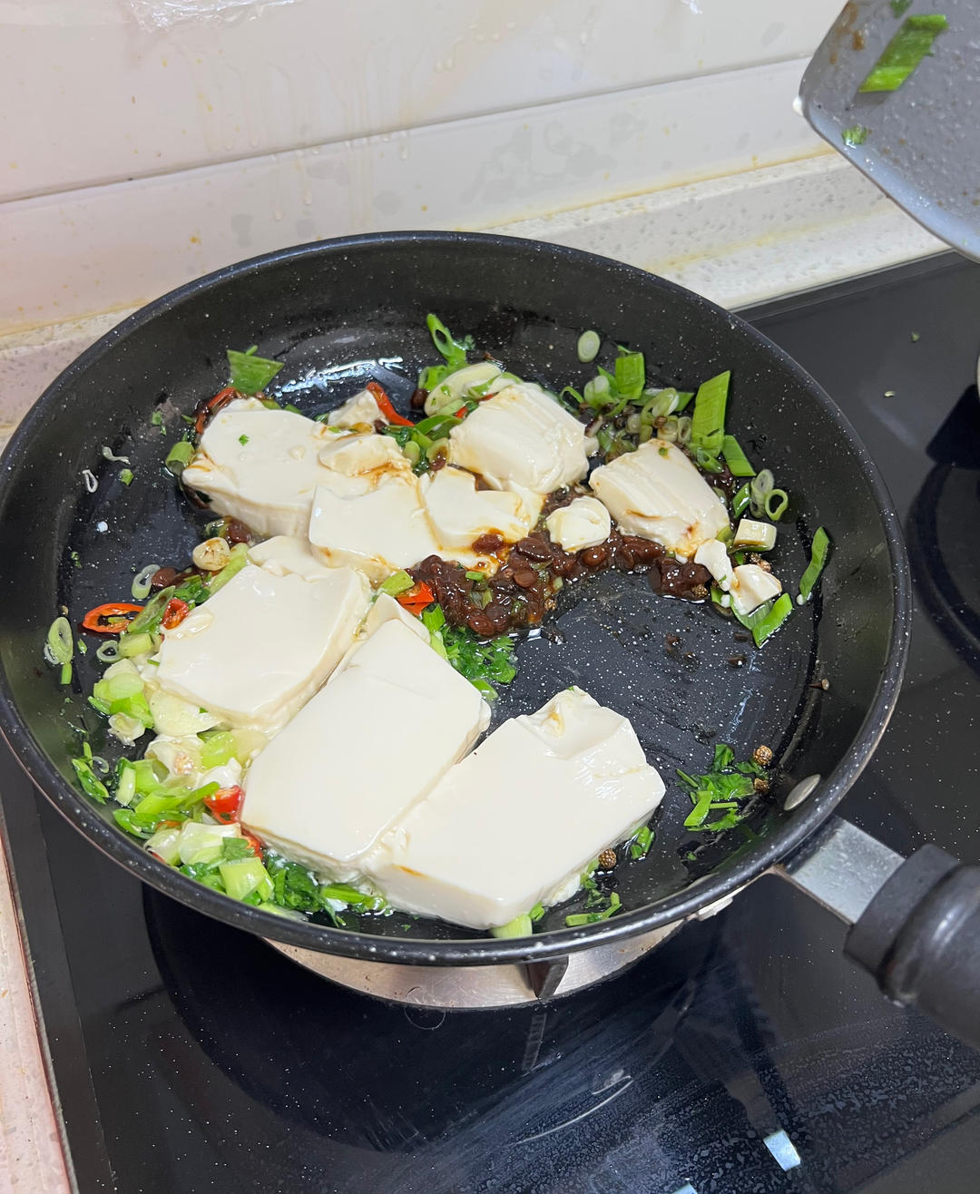 鸡蛋抱内脂豆腐