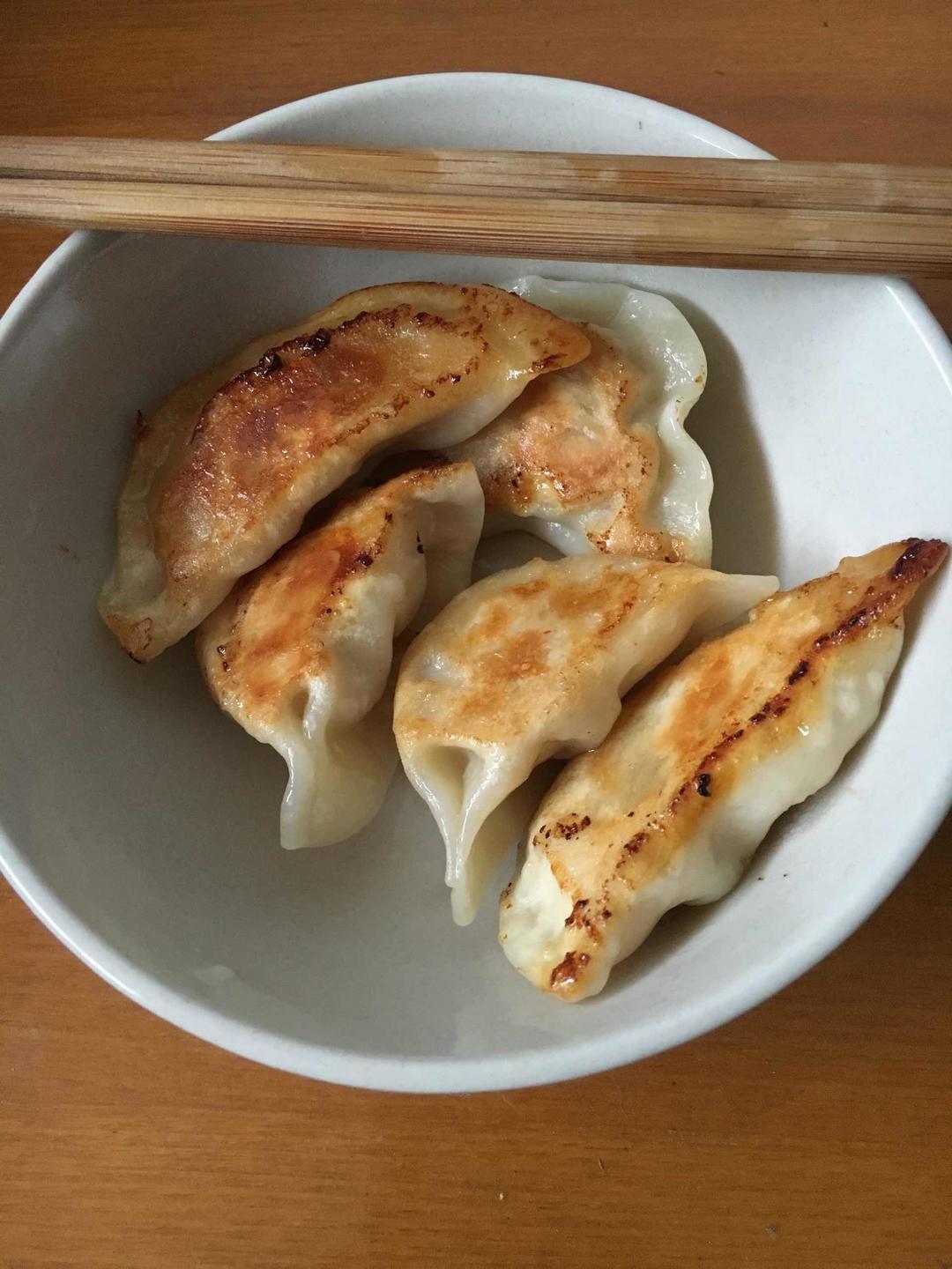 电饭煲煎饺