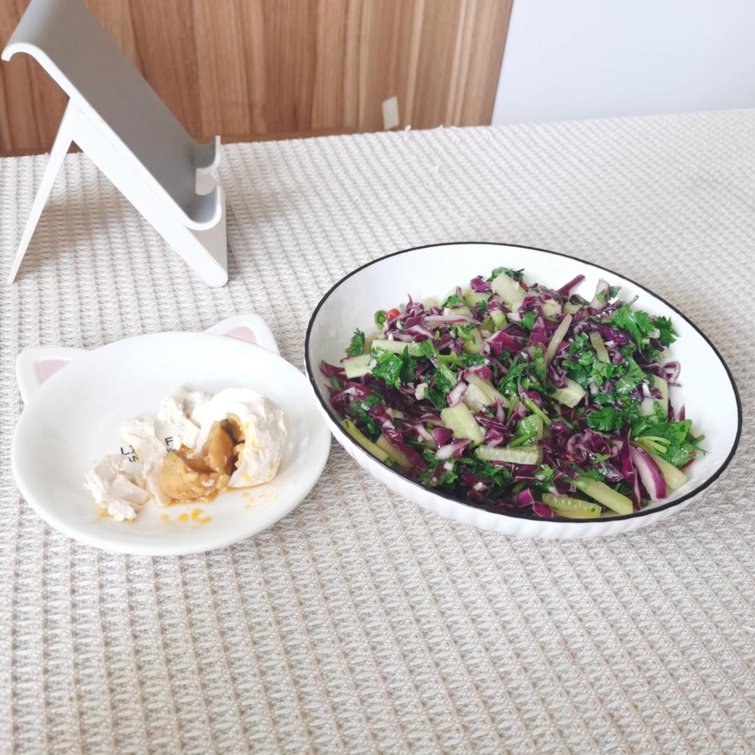 凉拌紫甘蓝