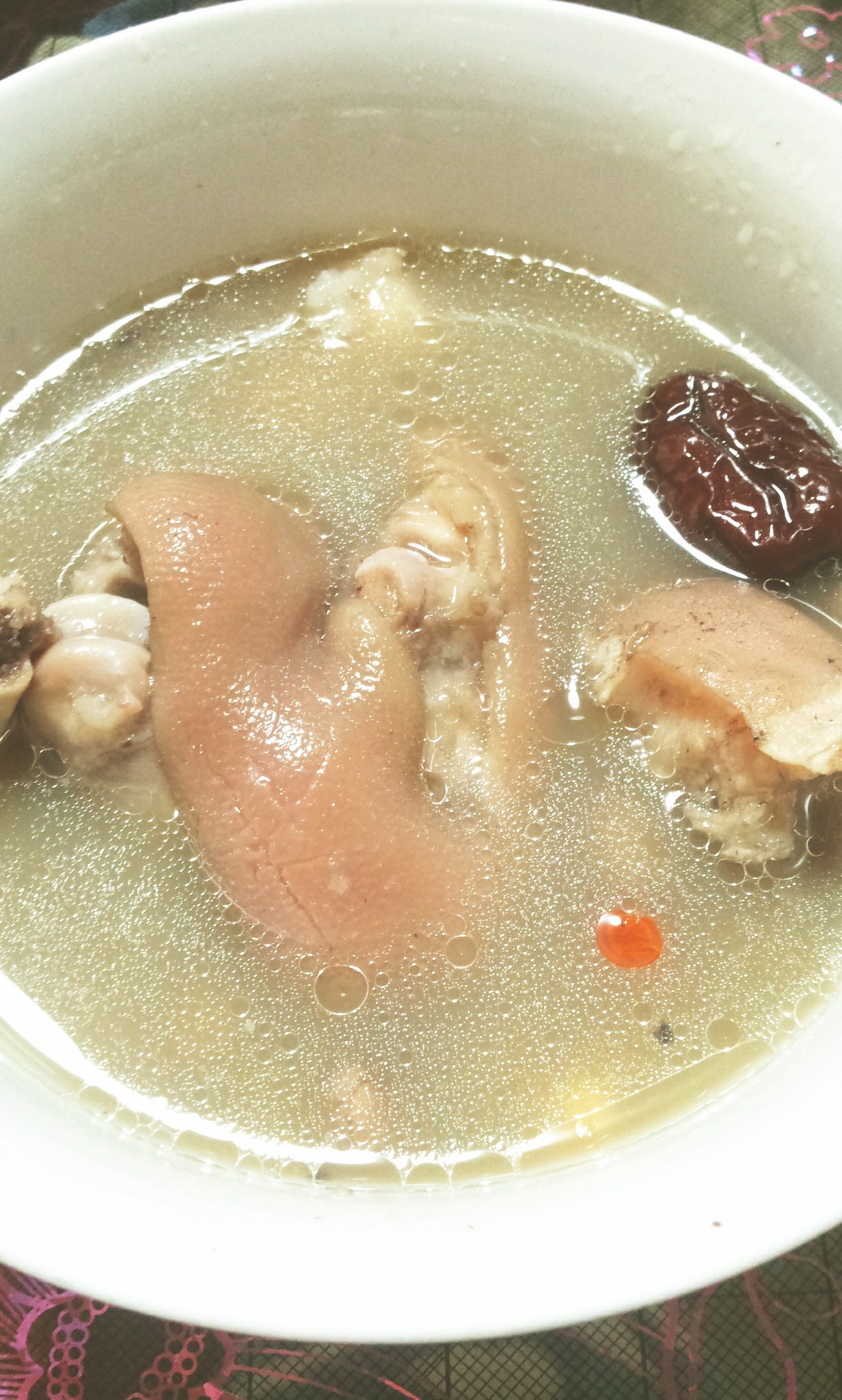黄豆猪手汤