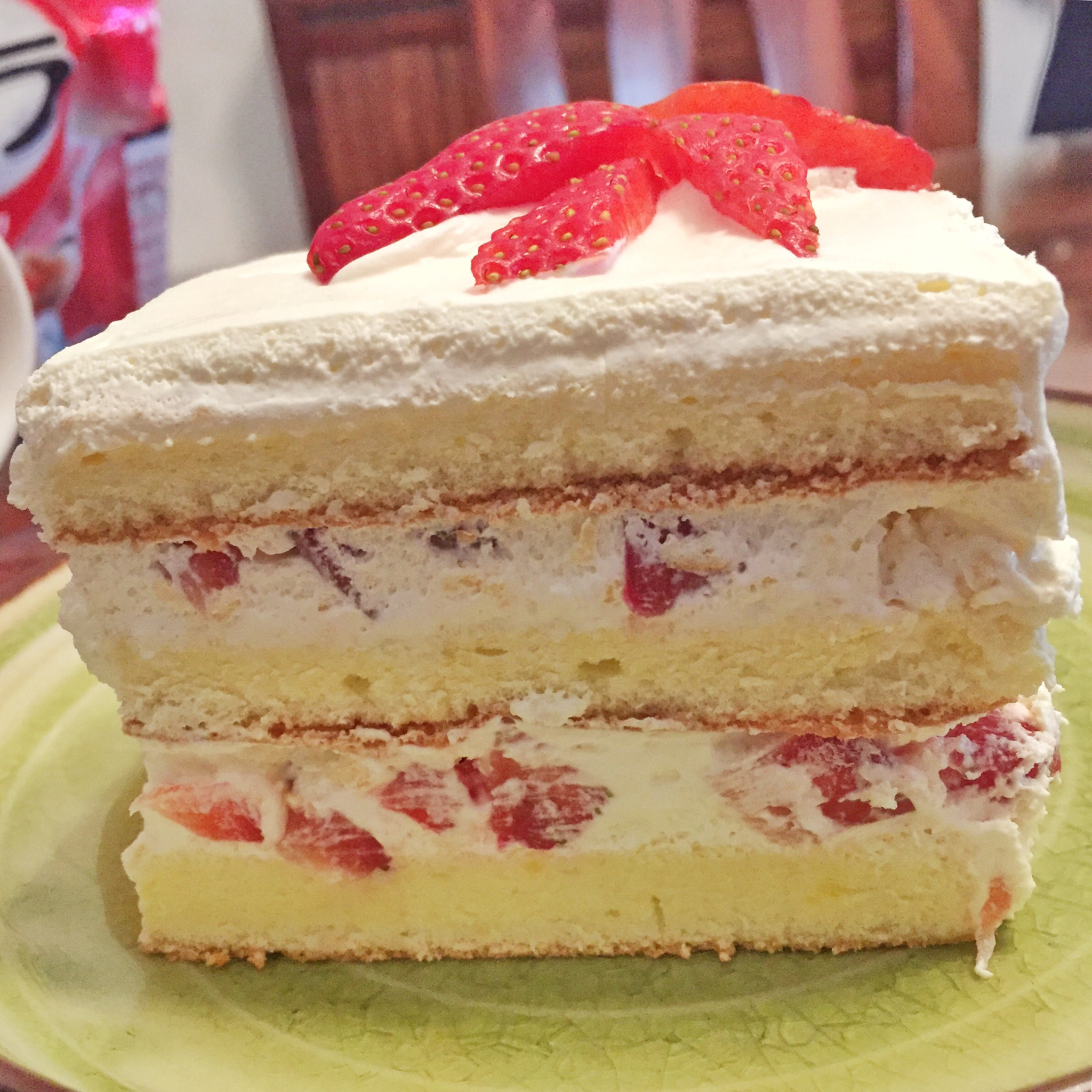 草莓鲜奶油蛋糕