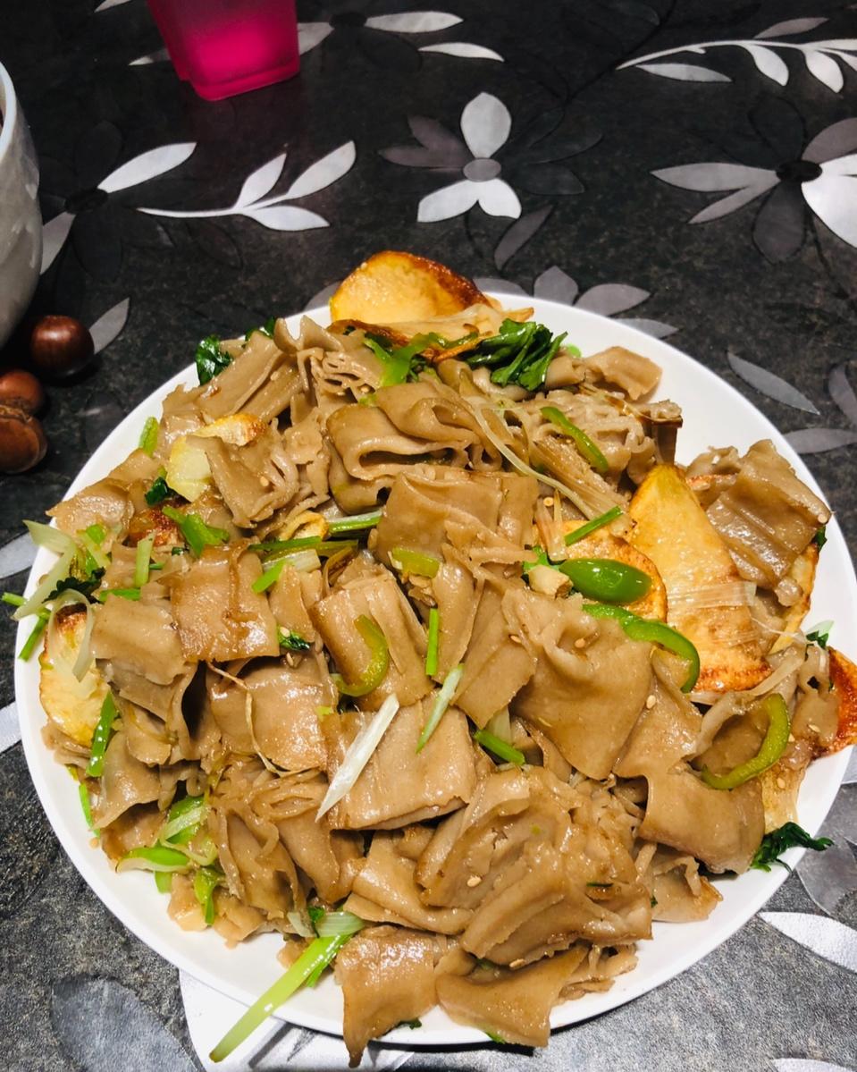 汤圆做的土豆片栲栳栳